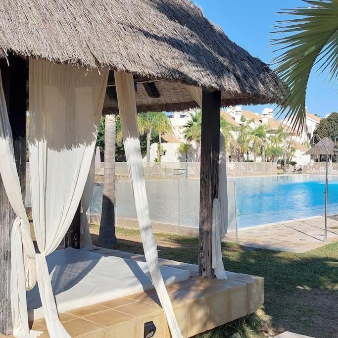 Un Oasis En Hacienda Del Alamo *